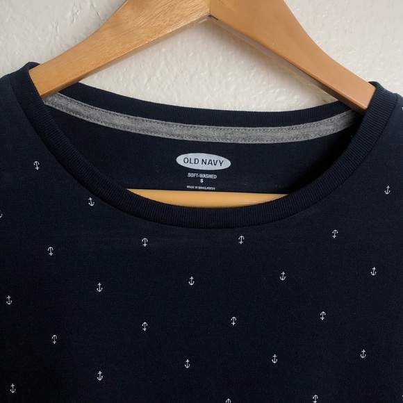 Old Navy Soft Anchor Pattern T-Shirt - Picture 2 of 3